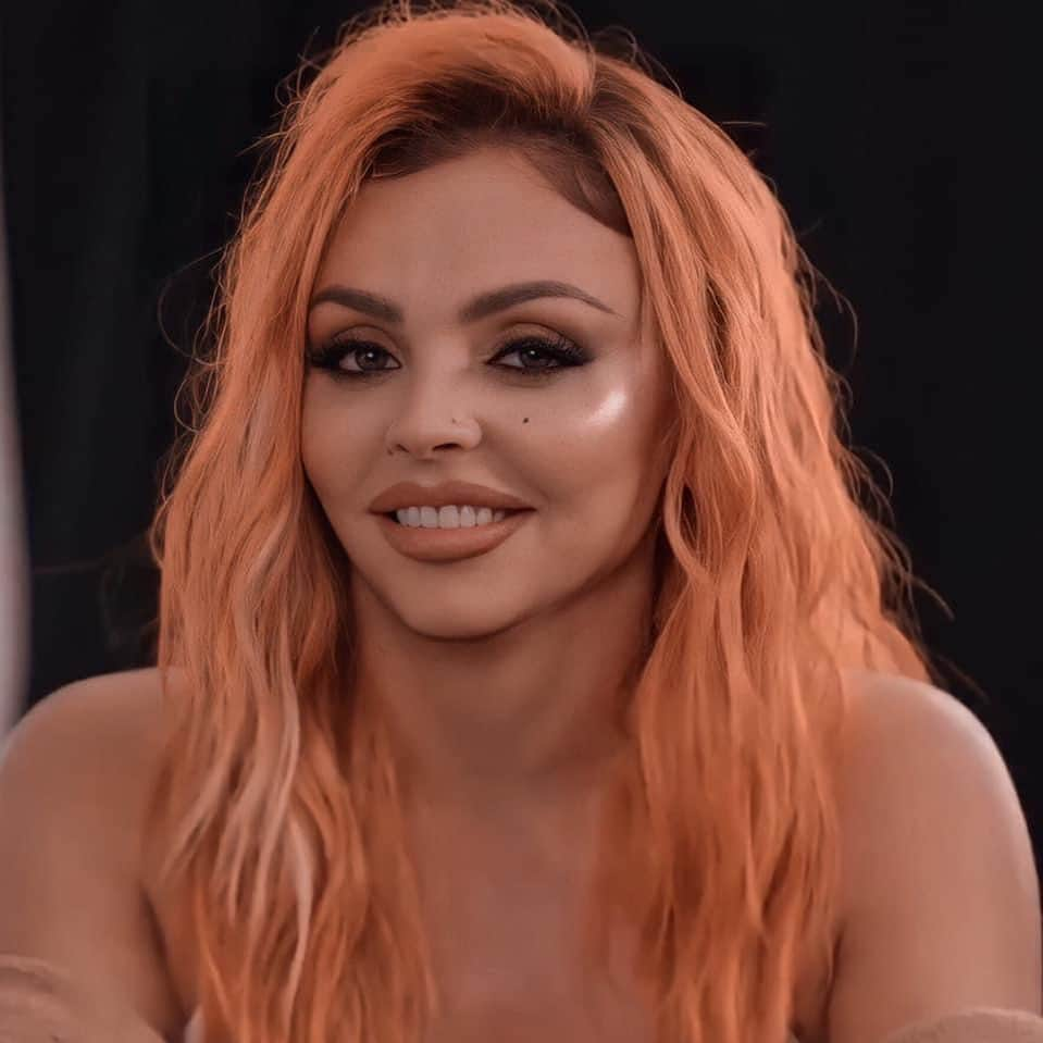 ジェイド・サールウォールのインスタグラム：「Day 2.  I love you Jess, thank you so much I have no words to describe, love you lots!!!  @jesynelson」