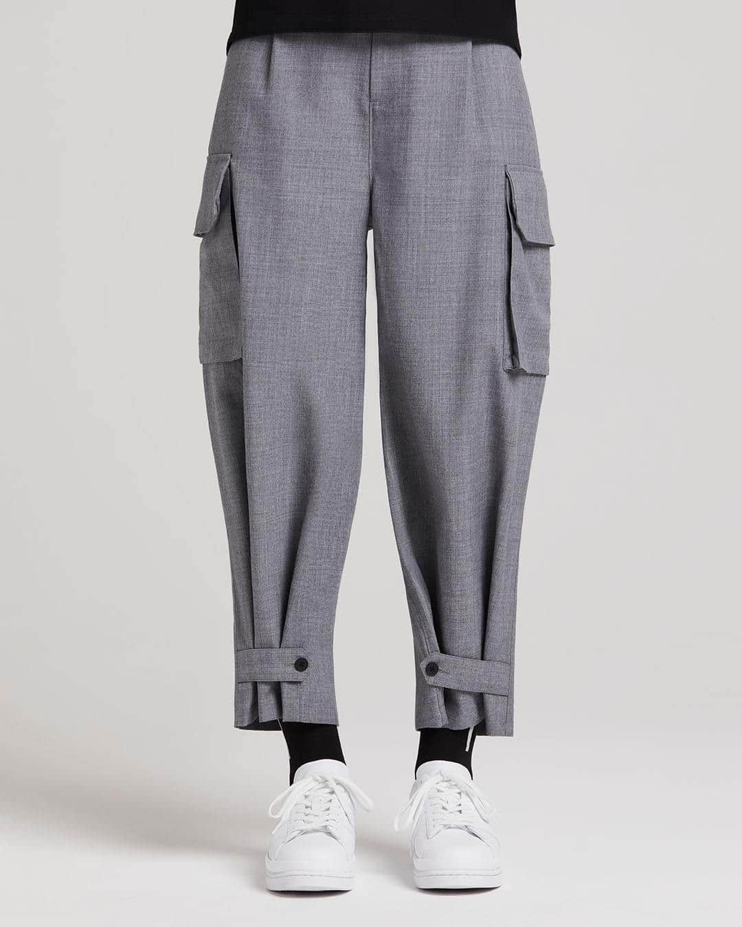 ワイスリーのインスタグラム：「Y-3 Classic Winter Wool Cargo Pants. Y-3 Fall/Winter 2020 Collection. --- #adidas #Y3 #YohjiYamamoto Discover the collection at adidas.com/y-3」