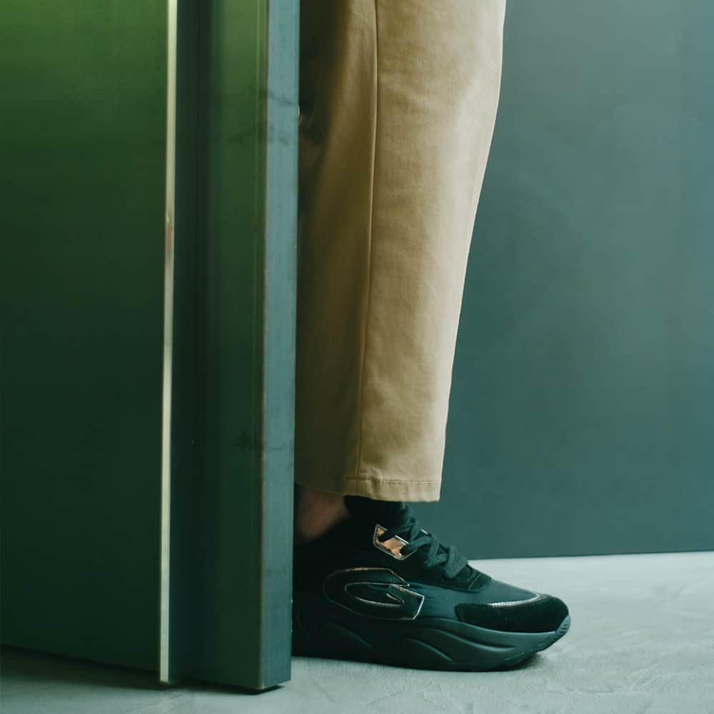 アルベルトガルディアーニのインスタグラム：「Bold Athleticism by #Guardiani in #MenShoes」