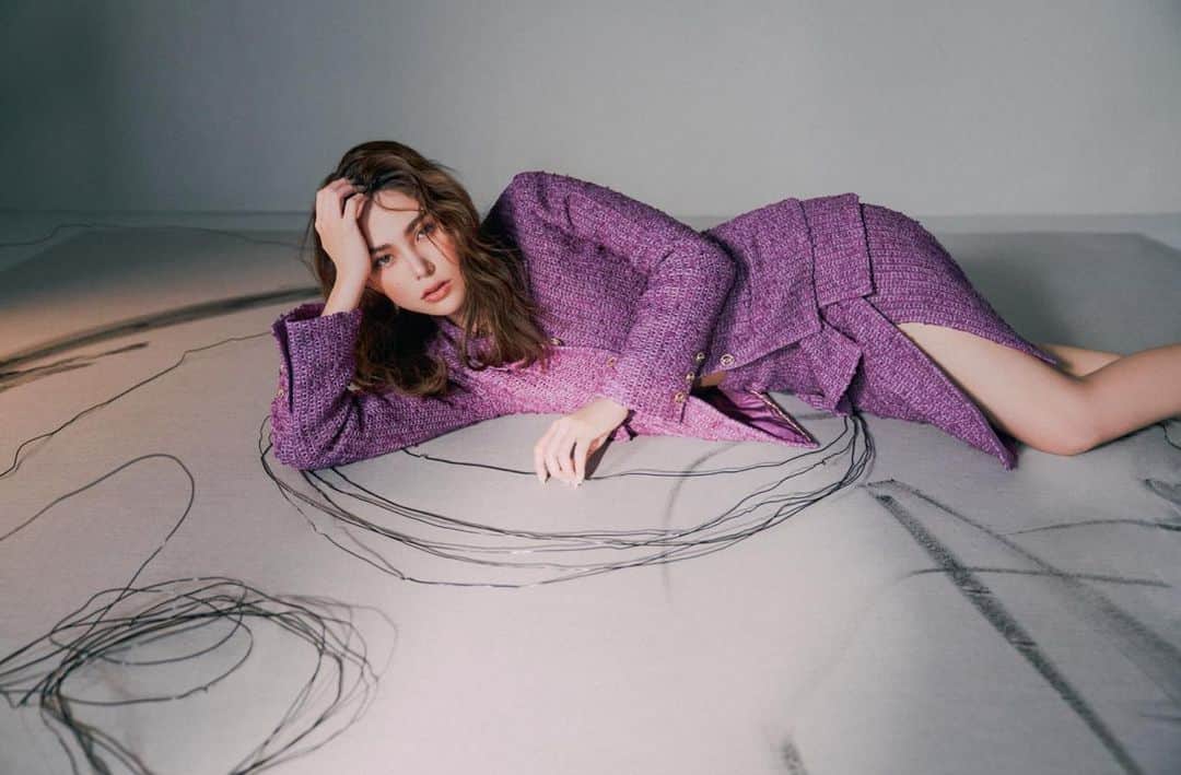 ハンナ・クインリヴァンのインスタグラム：「Mu/se 💜」