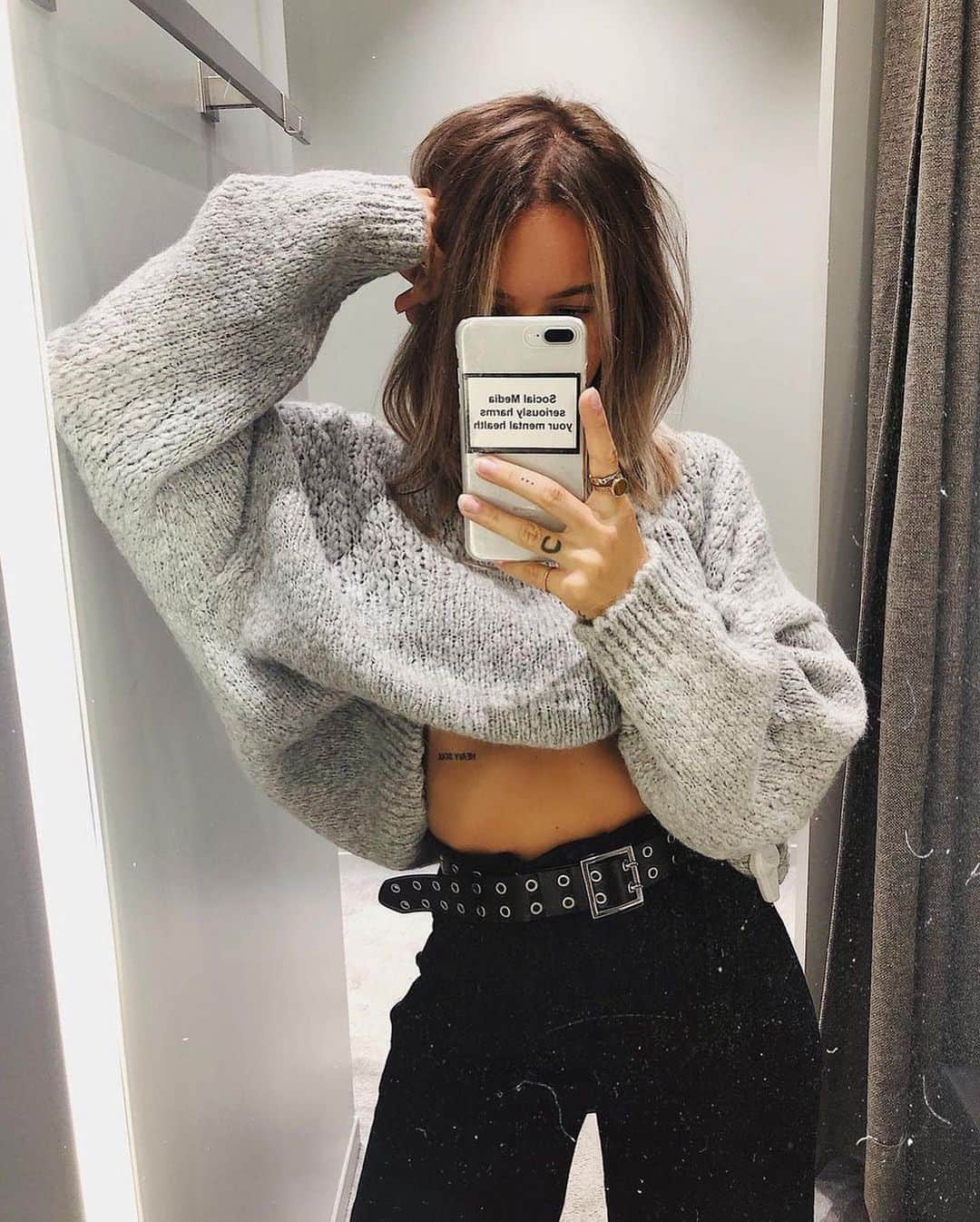 Angel™さんのインスタグラム写真 - (Angel™Instagram)「Which sweater would you add to your shopping list? @minnahigh #americanstyle #ootd #style #fashion #onlineshopping #winterlook #winterfashion #winteroutfit #outfit #looks #winteroutfits #winterlooks ❤️ #asaqueen」12月16日 1時14分 - americanstyle