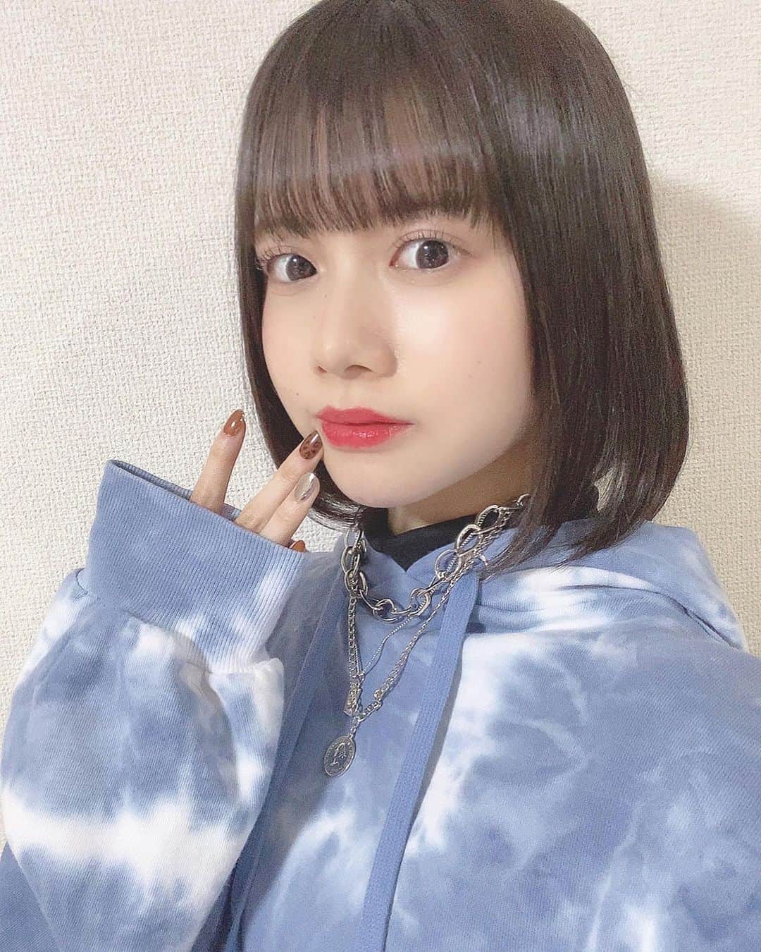 のインスタグラム：「・ ・ 青系最近好きです✌🏻 ・ ・ #jouetie #evris」