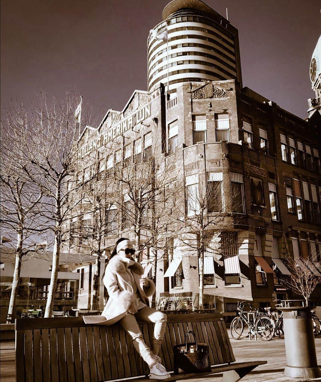 Syahriniさんのインスタグラム写真 - (SyahriniInstagram)「• Once Upon A Time In Netherlands !  _______________ 𝓢𝓨𝓡 ______________  #PrincesSyahrini」12月16日 12時18分 - princessyahrini
