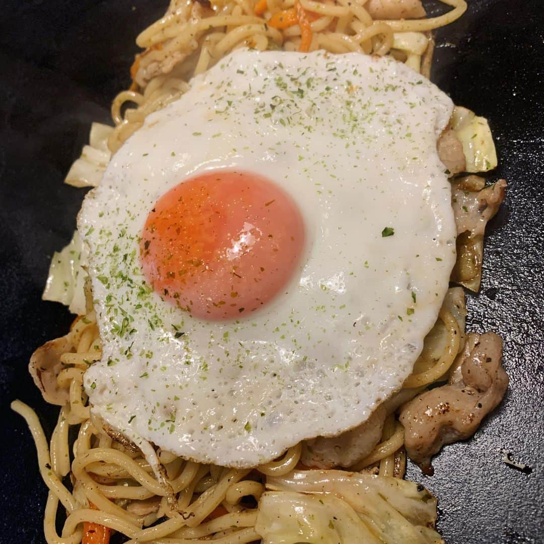 北方大地さんのインスタグラム写真 - (北方大地Instagram)「NO.1 お好み焼き☺️﻿ ﻿ 平野にある「美味」﻿ ﻿ #お好み焼き﻿ ﻿ ﻿ INSPIRIT オンラインショップ 紹介コード→ TS13199﻿ ﻿ ﻿ ﻿ ﻿ ﻿ #日本﻿ #大阪﻿ #大国町﻿ #総合格闘技﻿ #格闘技﻿ #格闘家﻿ #キックボクシング﻿ #ボクシング﻿ #レスリング﻿ #柔術﻿ #パンクラス﻿ #トレーニング﻿ #フィットネス﻿ #スポーツ ﻿ #アスリート﻿ #稲垣組﻿ #MMA﻿ #pancrase﻿ #japan﻿ #training﻿ #sports ﻿ #athlete ﻿ #inspiritjapan﻿ #fashion」12月16日 11時47分 - kitakatadaichi330