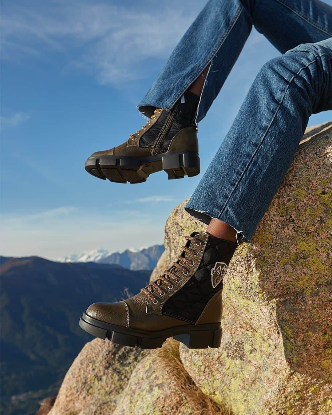 ポリーニさんのインスタグラム写真 - (ポリーニInstagram)「Surround yourself with nature and wear the latest Pollini Fall Winter 2020 ankle boots. Discover more via link in bio.  #BackToNature #Pollini #FW20」12月16日 3時30分 - pollini