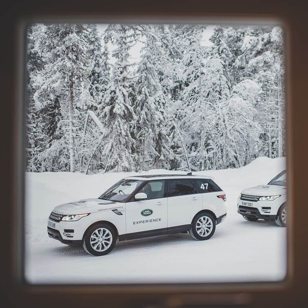 Land Roverさんのインスタグラム写真 - (Land RoverInstagram)「From thrilling frozen driving adventures to authentic Swedish comforts, the #JaguarLandRoverIceAcademy is the experience of a lifetime in every respect. Book your place now via the link in our bio.  #IceDrive #IceDriving #SnowDriving #Sweden @jaguarlandrovericeacademy  #Defender #TeamDefender #NewDefender #RangeRover #RangeRoverSport」12月16日 4時00分 - landrover