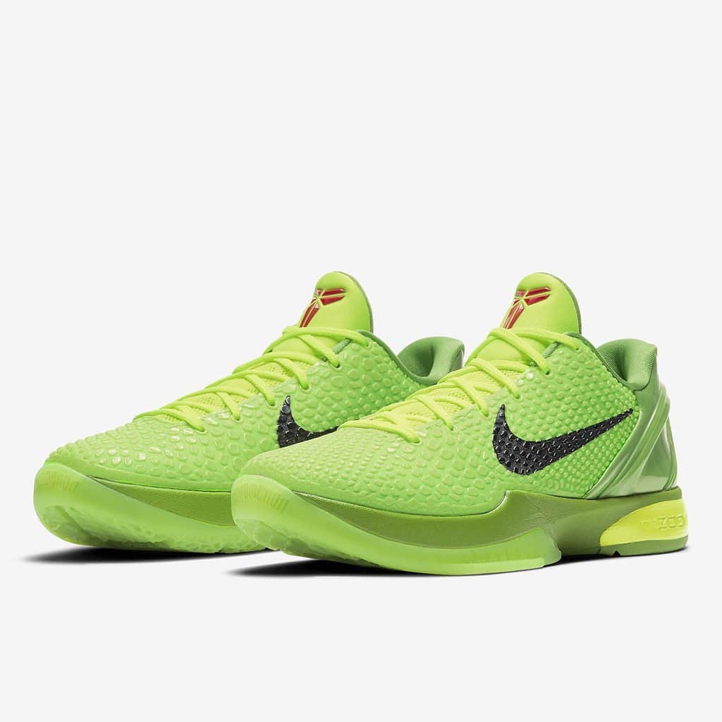 Freshnessのインスタグラム：「After rumors months back, the Nike Kobe 6 Protro "Grinch" is officially confirmed to be arriving this month, December 24th, at a price of $180 USD. Will you be going for a pair? #freshnessmag」