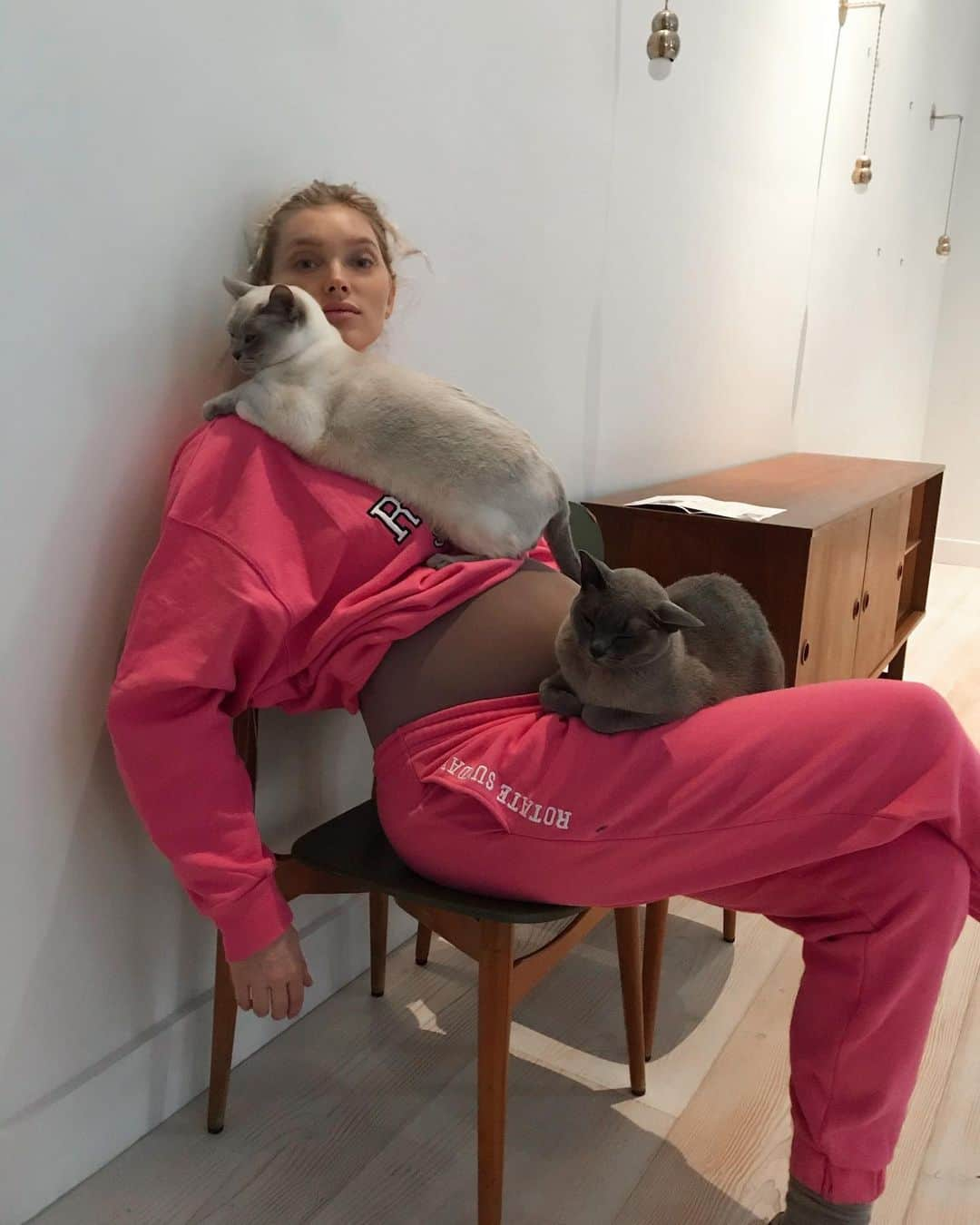 エルザ・ホスクさんのインスタグラム写真 - (エルザ・ホスクInstagram)「Babies everywhere💕」12月16日 4時32分 - hoskelsa