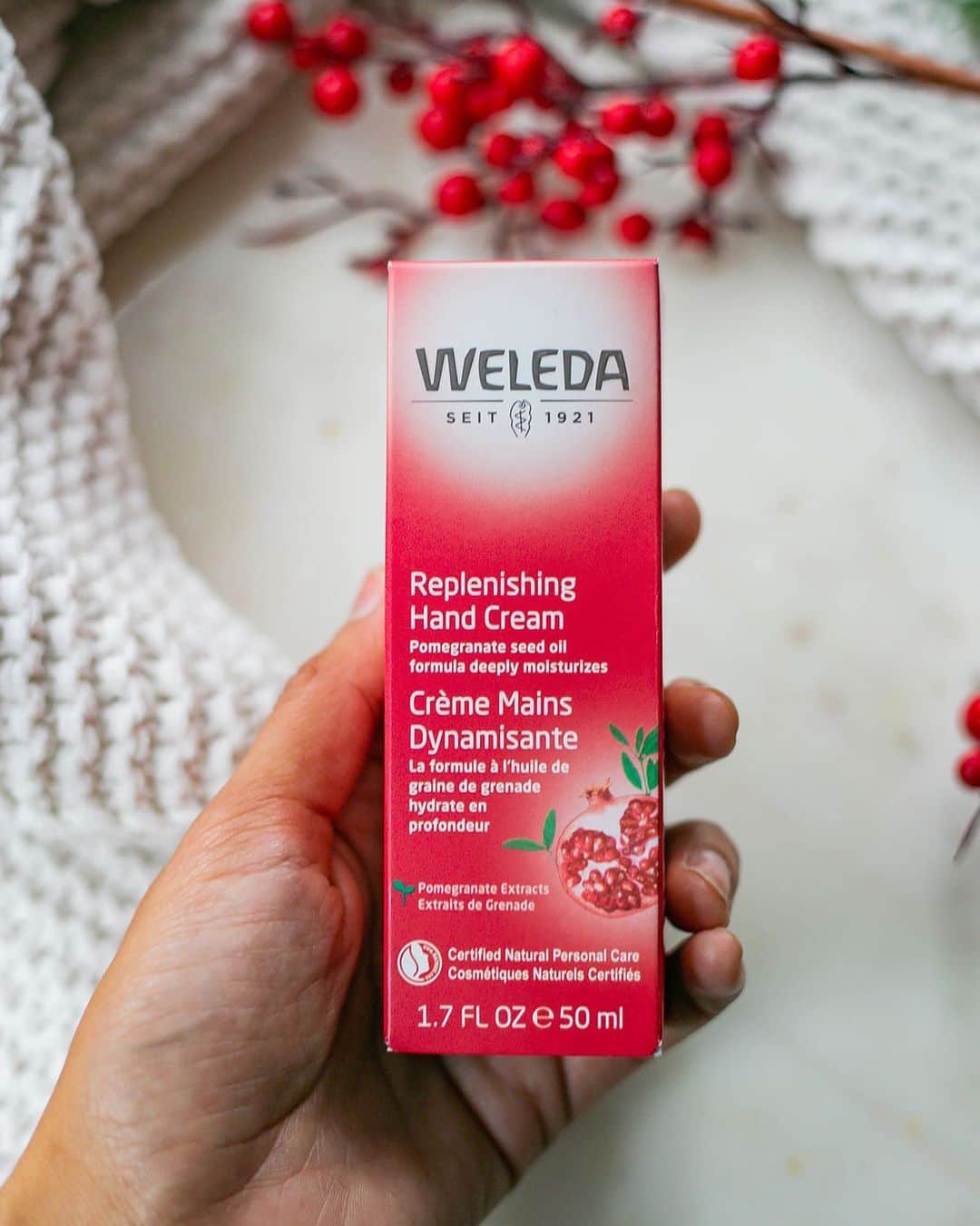 Weledaのインスタグラム：「The Holiday's are in full swing! Are you giving the gift of plant-rich beauty?❄ Leave a comment and let us know your favorite Weleda product to gift your friends and family! #weledaskin」