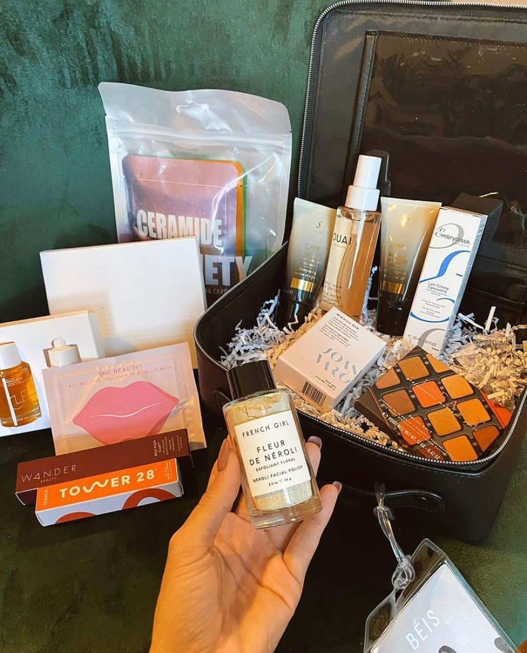 FRENCH GIRLのインスタグラム：「Have you gotten your @revolvebeauty x @shaymitchell Happy Holi-Beis beauty bag yet? 🎄  It’s stocked full of luxurious, vanity-worthy beauty products curated by Shay — including our Néroli Facial Polish — for your glowiest, most radiant skin, and it’s all wrapped up in a gorgeous @beis cosmetic case. All that’s missing is the bow, and you have the perfect gift to give this holiday season (and we won’t tell if you keep a product or two for yourself 😉) ❄️  Shop on @revolve // Photo by the gorgeous @enna_nutschell ✨」