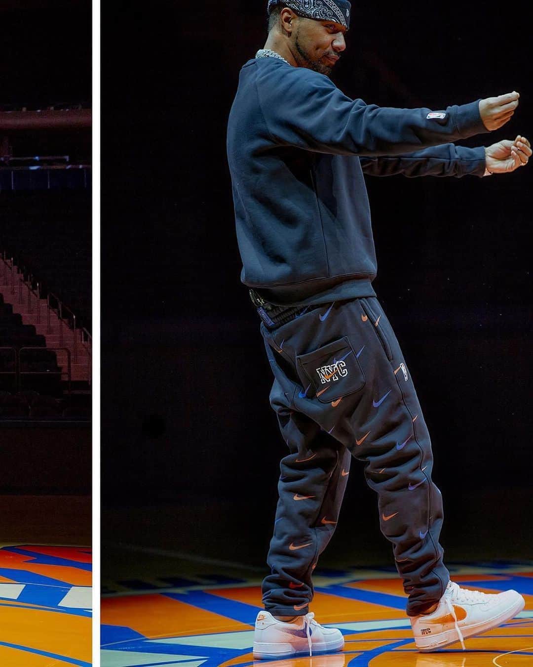 Nice Kicksさんのインスタグラム写真 - (Nice KicksInstagram)「It’s KithSet 🔵🟠 The Kith & Nike for New York Knicks collection drops Friday at 11AM EST on Kith.com.」12月16日 5時02分 - nicekicks