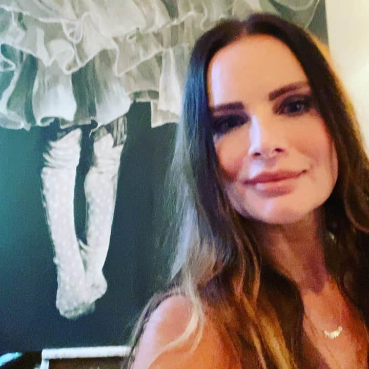 ガブリエル・アンウォーのインスタグラム：「IG Live, Tonight 5pm EST. RSVP@nicoleshelleyinc.com @upscalelivingmg @fabianafilippi #reset @shareefmalnik」