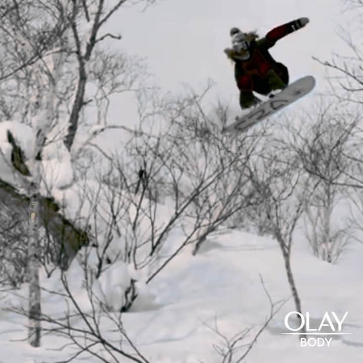 ジェイミー・アンダーソンのインスタグラム：「I’m excited to join @Olay Body this season to celebrate winter warriors: women who fearlessly brave harsh winter conditions to get their jobs done #ad. Although I have amazing winter gear on the outside to deal with the snow and cold temperatures, the most important protection is Olay Cleansing and Nourishing Body Wash with Hyaluronic Acid and the Rinse Off Body Conditioner. By starting my day with these products in the shower, I’m able to feel good in my own skin and confidently take on my day. #olaypartner #grateful」