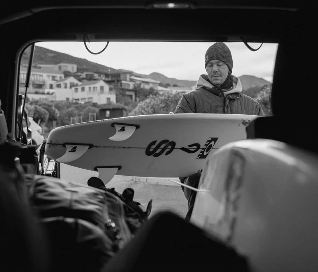 ジョーディ・スミスのインスタグラム：「A few images from our trip. By 📷 @tyrone_bradley @redbull」