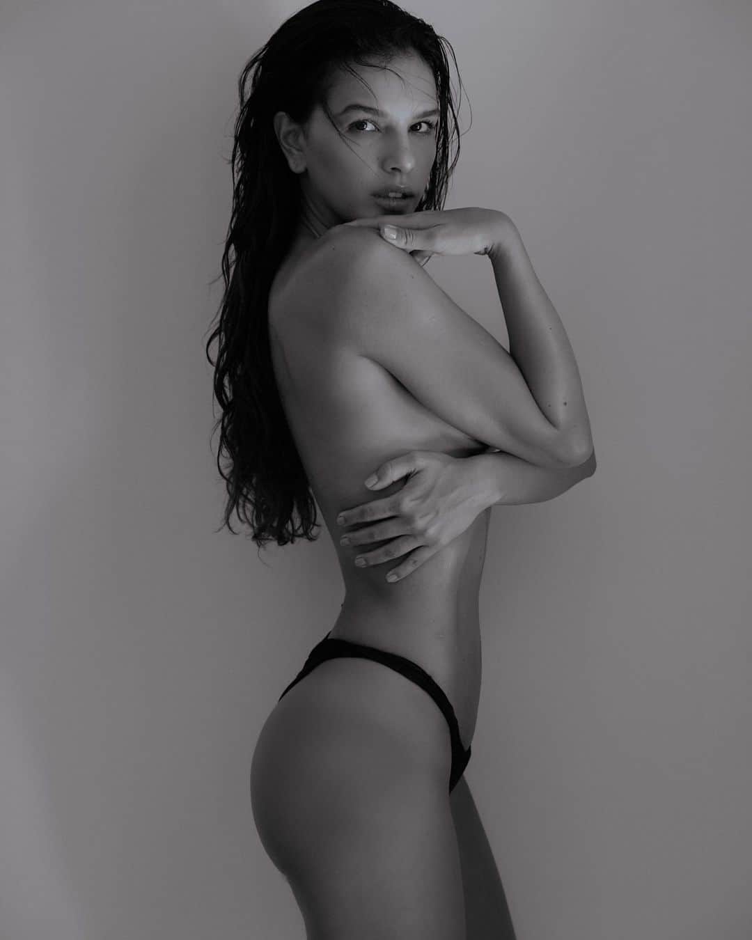 のインスタグラム：「“Terçou” 🚀🖤」