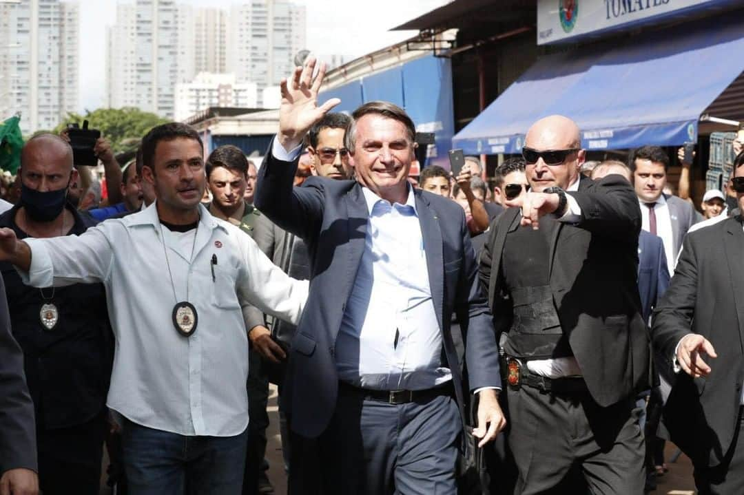 ジルマ・ルセフさんのインスタグラム写真 - (ジルマ・ルセフInstagram)「O Presidente Jair Bolsonaro participou, nesta terça-feira (15), da cerimônia de reinauguração da Torre do Relógio da Companhia de Entrepostos e Armazéns Gerais de São Paulo (Ceagesp), localizada na Zona Oeste da capital.  Fotos: Alan Santos/PR」12月16日 6時17分 - presidenciadobrasil