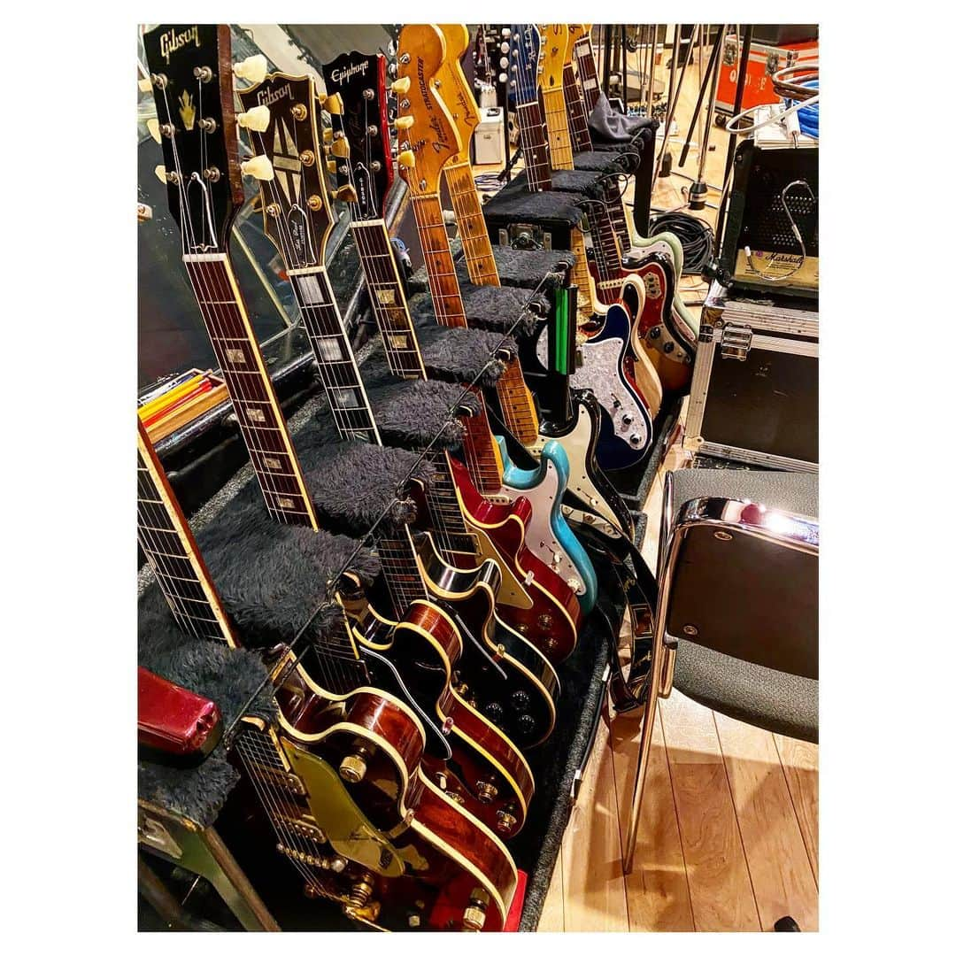 柳沢亮太さんのインスタグラム写真 - (柳沢亮太Instagram)「Guitars. #Gibson #Fender #Psychederhythm #Gretsch #Schwert #Epiphone #REC」12月16日 12時30分 - yayayayanagi