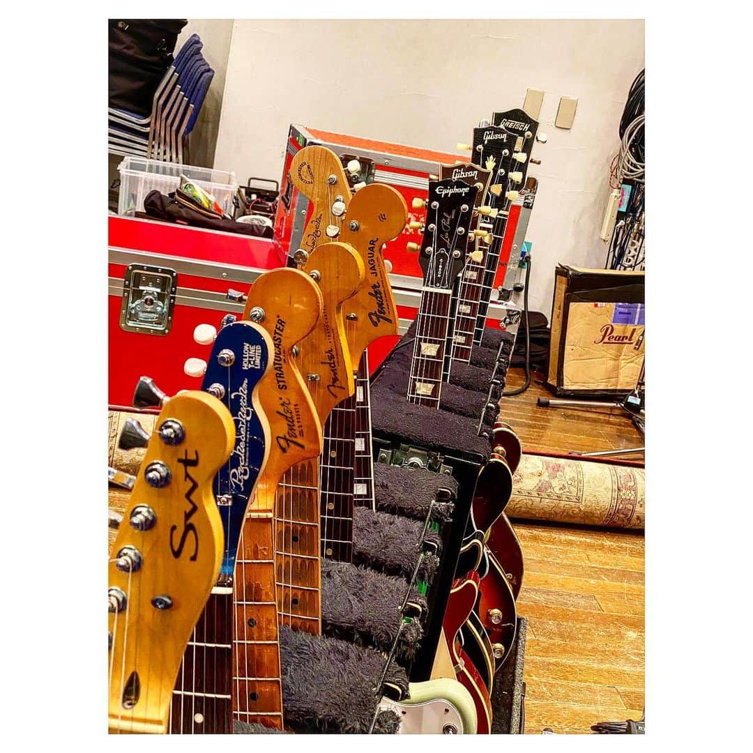 柳沢亮太さんのインスタグラム写真 - (柳沢亮太Instagram)「Guitars. #Gibson #Fender #Psychederhythm #Gretsch #Schwert #Epiphone #REC」12月16日 12時30分 - yayayayanagi