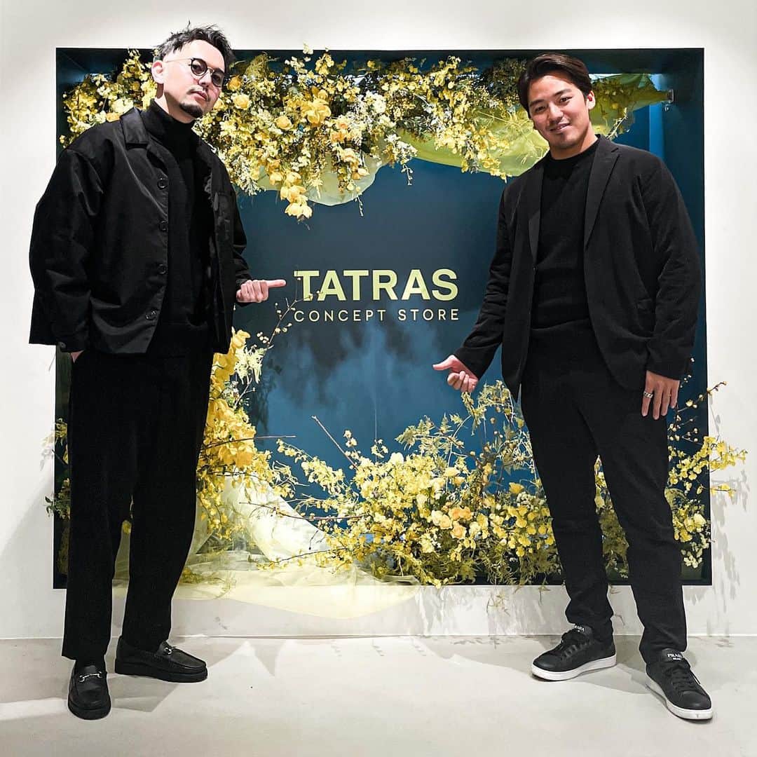 金尾玲生のインスタグラム：「.  TATRAS CONCEPT STORE AOYAMA Dec.19 (sat) - Renewal open  昨日はご招待していただき @niinotoshiyuki と遊びに行ってきました✌︎  めちゃくちゃかっこいい洋服もあって良い空間でした✌︎  そして最上階には会員制のフレンチレストラン Par les Saisonsがオープン！  どれもこだわった食材を使い、素敵な料理でした✌︎   @tatras_conceptstore  @tcs_aoyama  #TATRAS」