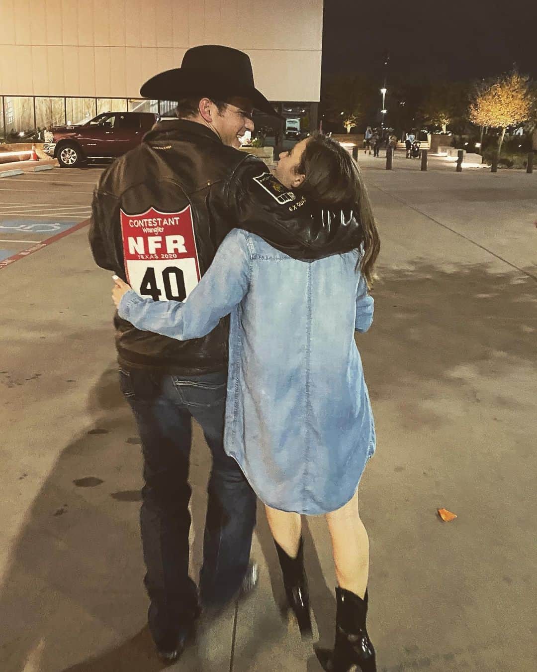 ペイジ・ローレンスのインスタグラム：「What an NFR!! @richmondchampion you never cease to amaze me. To see you chase a dream, conquer dragons, make everyone around you feel as though they truly matter, hit the ground but take it in stride, and make one of the hardest (but smartest) decisions, all the while being an amazing competitor, mentor, husband and friend is an absolute inspiration to me. You are the true definition of a Champion, you make this world a better place and I am so grateful to be walking through life by your side. Forever and always 💙 #NFR2020」