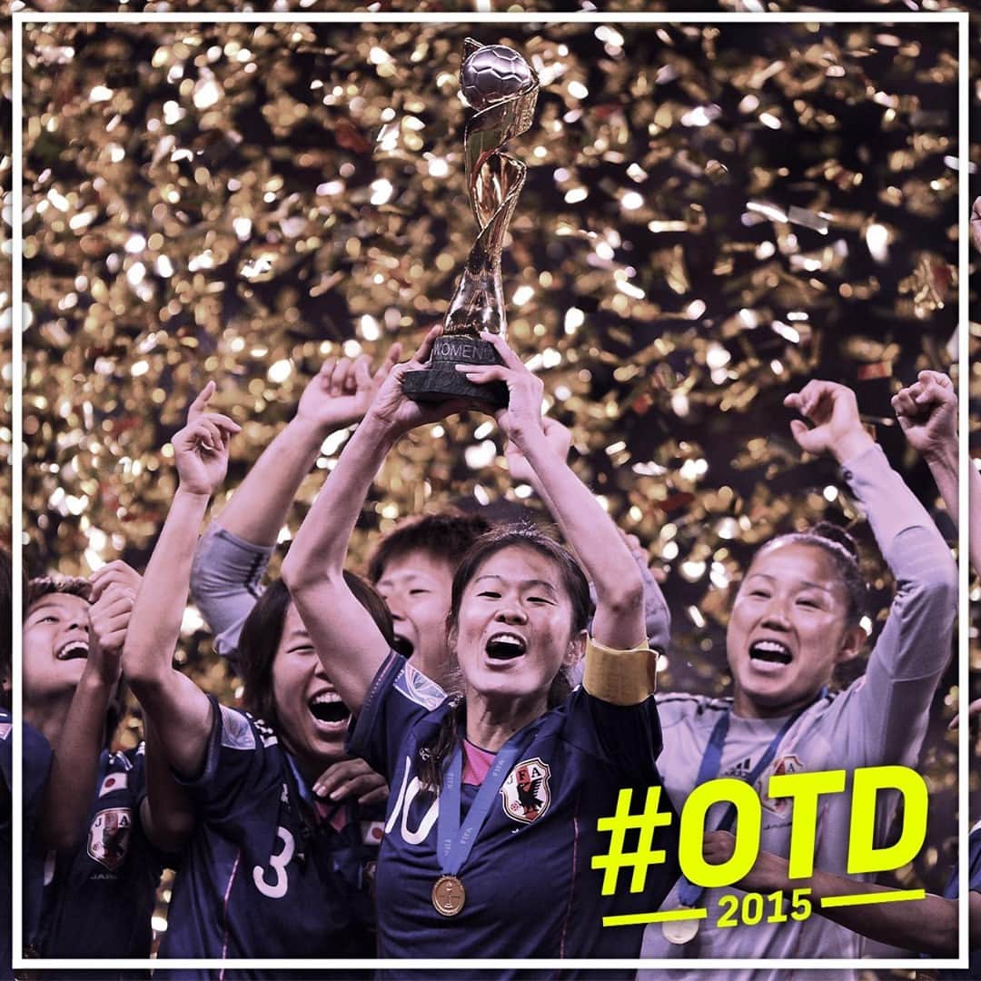 サッカーキングさんのインスタグラム写真 - (サッカーキングInstagram)「🧐12月16日は何の日？🧐⠀ #澤穂希 が現役引退⠀ ギネス記録となるW杯6回出場を果たし、2011年には世界一＆FIFA最優秀選手賞に輝いたなでしこジャパンの澤穂希が現役引退を発表しました。⠀ ⠀ #OnThisDay in 2️⃣ 0️⃣ 1️⃣ 5️⃣」12月16日 8時00分 - soccerkingjp