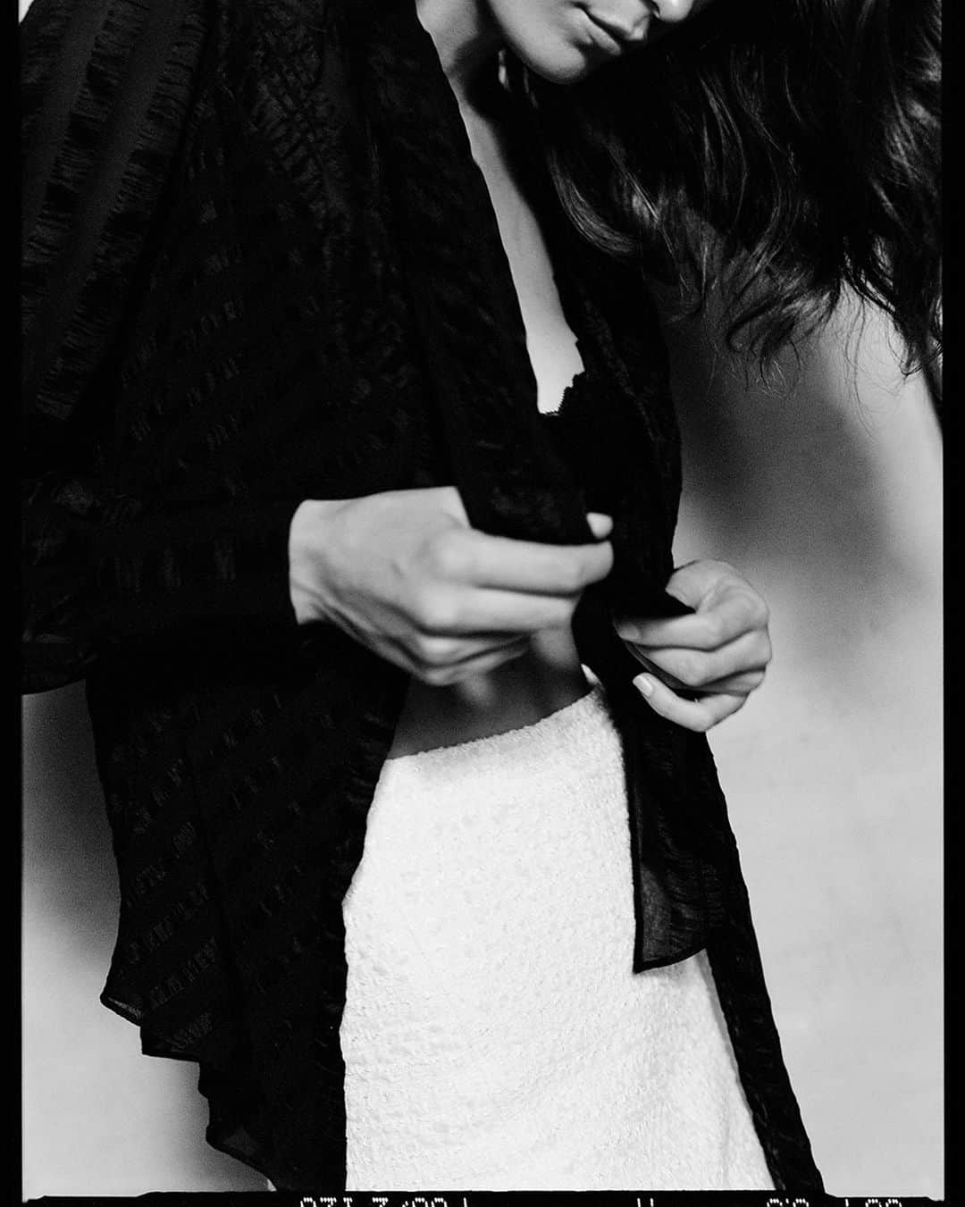 レベッカテイラーのインスタグラム：「Sensual silk romanticizes the everyday.」