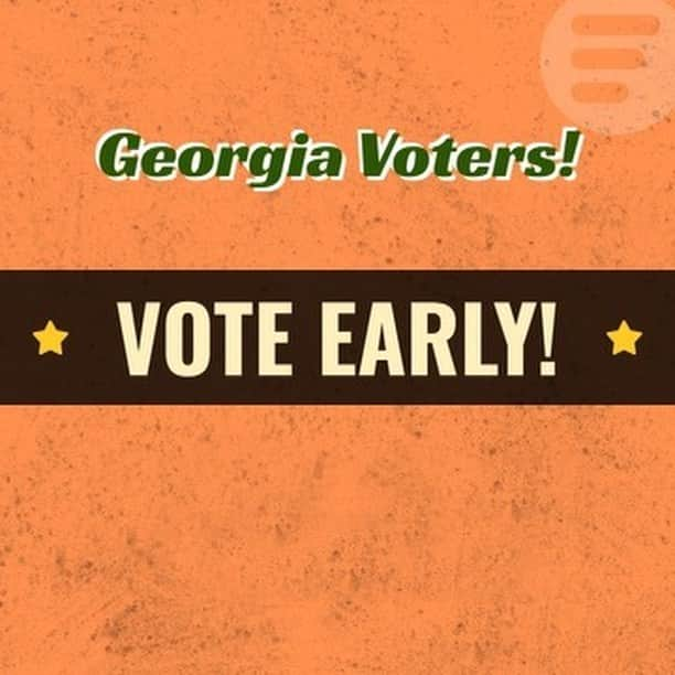 ジョン・レジェンドさんのインスタグラム写真 - (ジョン・レジェンドInstagram)「If you live in Georgia, then you know that the fight for our democracy isn't over yet.  Early in-person voting has begun for the #GARunoffs. Do not lose the momentum of using our voice.  If you're headed to the polls, be sure to have your mask and ID. You can find your nearest polling location and get more info at georgia.gov/early-voting. #VoteEarlyGA #GAvotes」12月16日 9時03分 - johnlegend