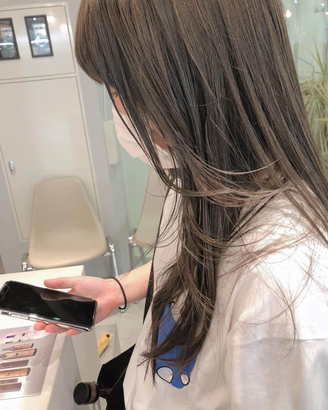 野々口祐子のインスタグラム：「オリーブベージュ🫒 #nono_hair #syan_tokyo  #オリーブベージュ」