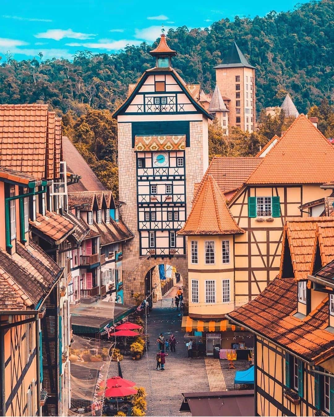 Lonely Planetのインスタグラム：「A little charm never hurts. Yes, this lovely French-inspired village is in Malaysia.   📷 via @glenescapes  📍 Malaysia   #lonelyplanet #malaysia #malaysiaphotography」