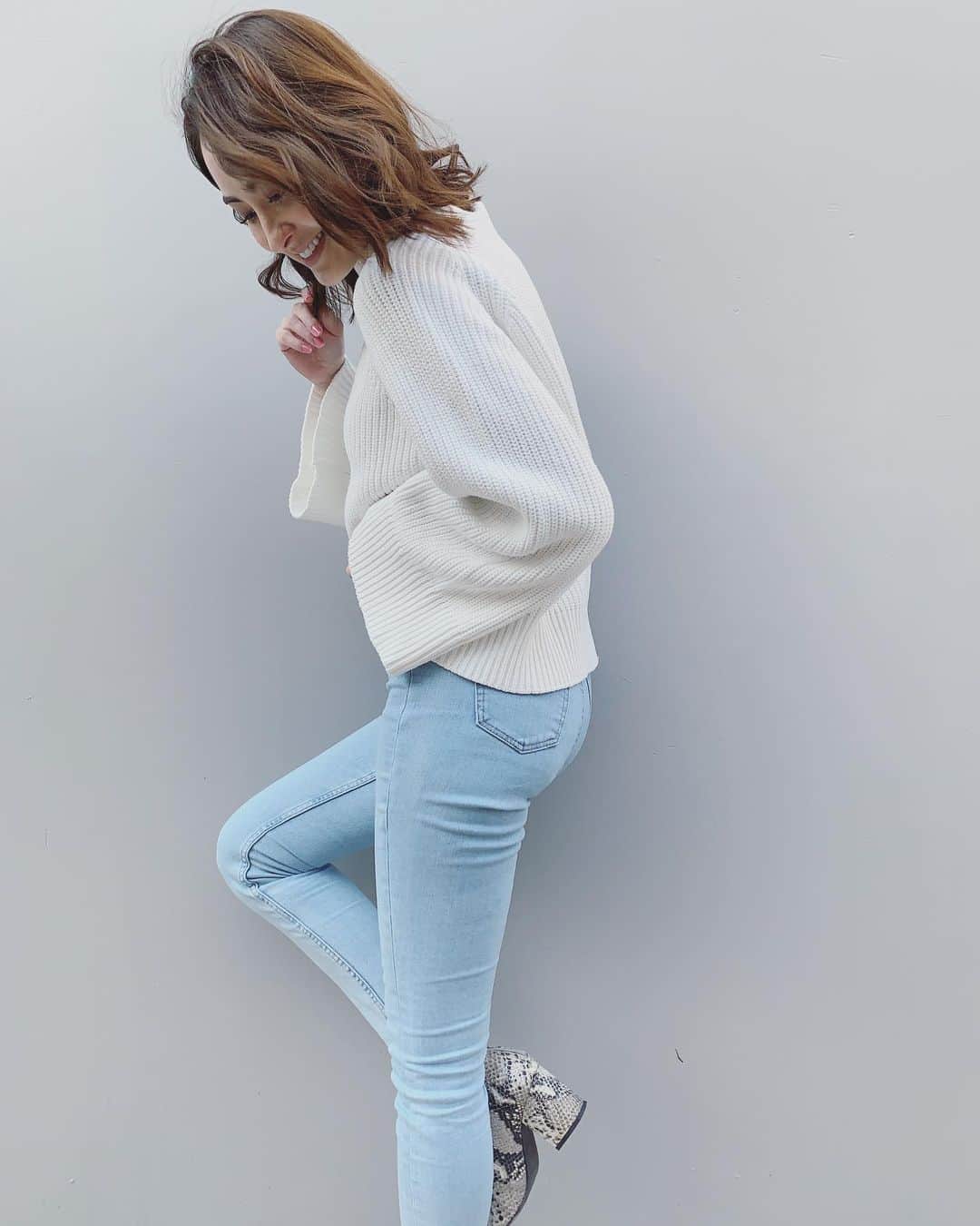オードリー亜谷香のインスタグラム：「Blue jeans baby 💙」