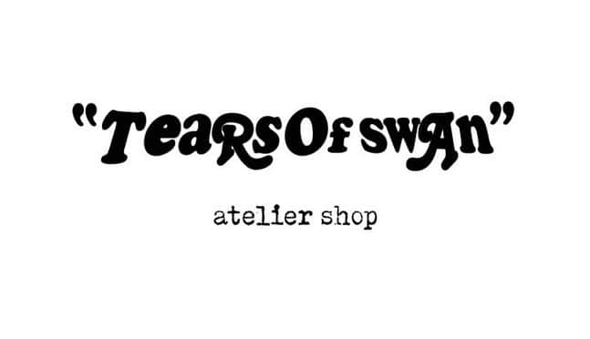 白鳥雪之丞さんのインスタグラム写真 - (白鳥雪之丞Instagram)「TEARS OF SWAN atelier shop、今週からのOPENは以下のスケジュールになりますので宜しくお願い致します(^^)🏘🕴🗓  TEARS OF SWAN atelier shop  DAY:12/18(fri)〜12/20(sun) 12/29(tue).12/30(wed) TIME:13:00〜20:00 PLACE:東京都目黒区上目黒2-25-13 エムス南405 TEL:03-6303-2056 WEB:https://www.tearsofswan.com/  ※プロフィール下のURLからofficial websiteがご覧頂けます  @tears_of_swan  #tearsofswan  #tearsofswan_ateliershop  #宜しくお願い致します」12月16日 10時08分 - yukinojoeshiratori