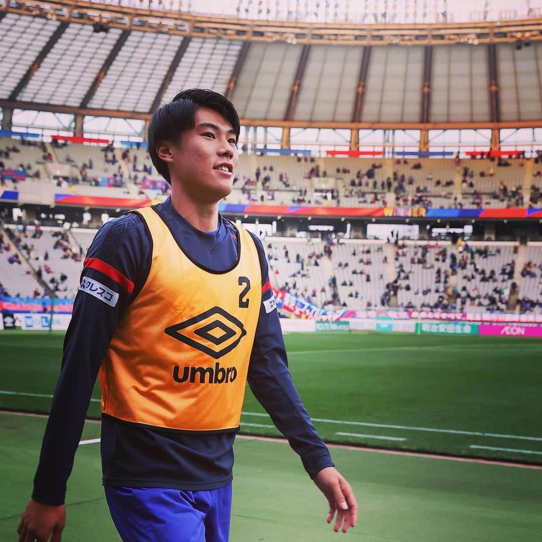 FC東京オフィシャルグッズさんのインスタグラム写真 - (FC東京オフィシャルグッズInstagram)「🔵🔴 vs #サンフレッチェ広島  初のJ1メンバー入り。 次はピッチの上で輝きを。 @fctokyoofficial  #大森理生  #FC東京 #fctokyo #tokyo」12月16日 10時10分 - fctokyoofficial