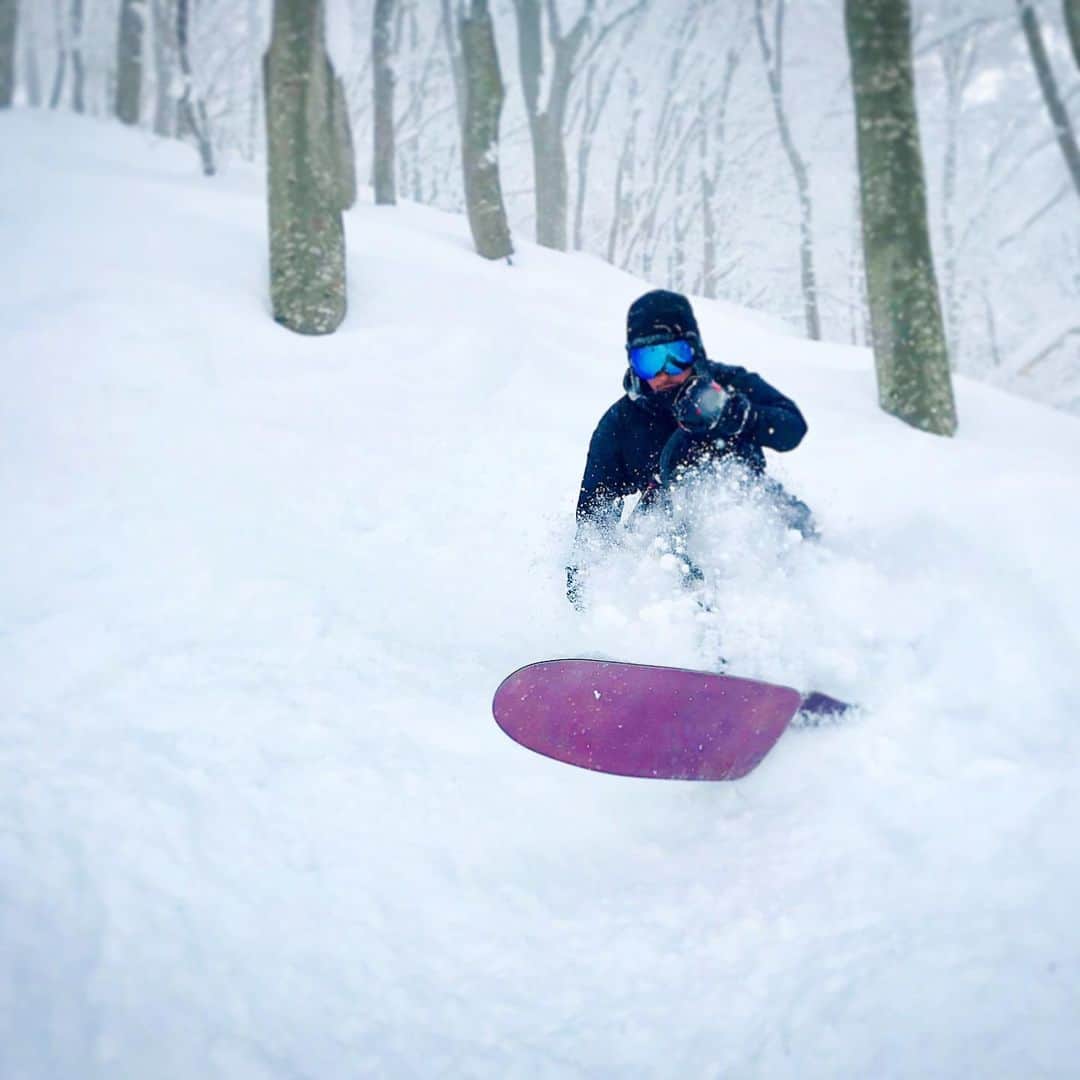 玉木宏さんのインスタグラム写真 - (玉木宏Instagram)「#雪　#待っとれよ　#今すぐ行きたいけどな #snowscoot」12月16日 10時21分 - hiroshitamaki_official