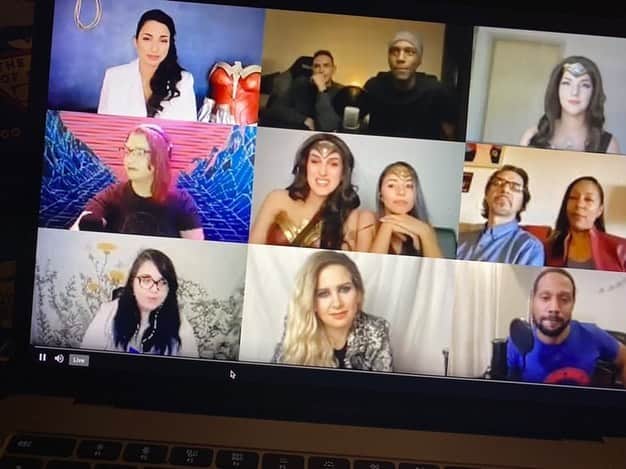 のインスタグラム：「What a truly wonderful experience and meeting such wonderful ppl. Love You All And Thanks Again!! #ww84 #dcfandome #keepitsuper」