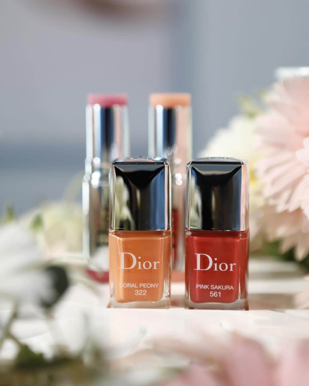 前田希美（まえのん）さんのインスタグラム写真 - (前田希美（まえのん）Instagram)「Diorのスプリングコレクション「PURE GLOW」のイベントに招待して頂きました。  お花のデザインが可愛いアイシャドウやバームタイプでキレイなツヤ感と血色が 簡単に作れるスティックグロウなど、  春が待ち遠しくなる 素敵なアイテムがたくさんありました☺︎  #トリオブリックパレット #ディオールスティックグロウ #PR @diormakeup」12月16日 21時40分 - maeda_nozomi