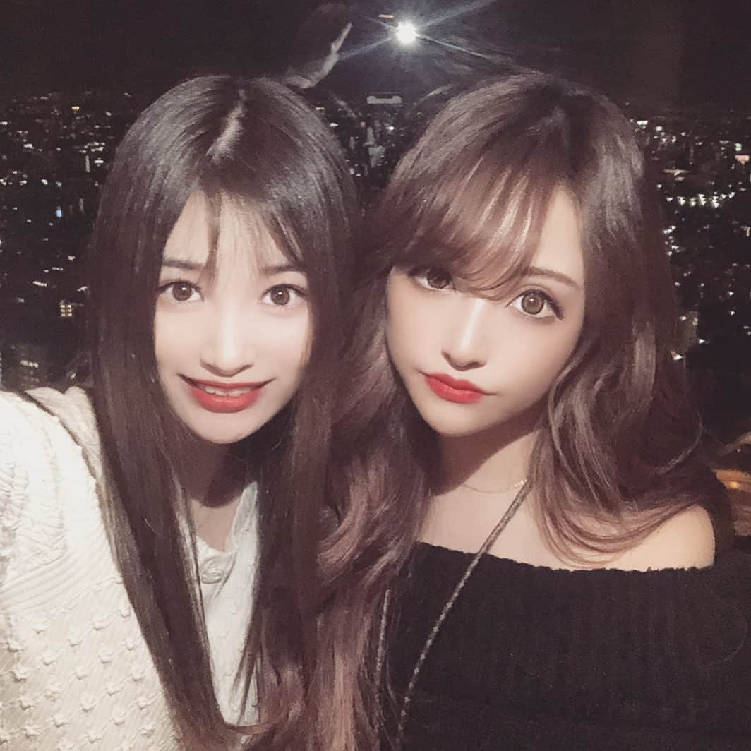 清水彩子のインスタグラム：「年末最後の東京🗼 りなちゃんとご飯❤️ 女子トークはやっぱり楽しい❤️  お世話になってる大好きな皆と沢山会えた❤️  #東京での仕事は今年最後 #今年も1年お世話になりました #love #それにしてもアプリ盛れるw」