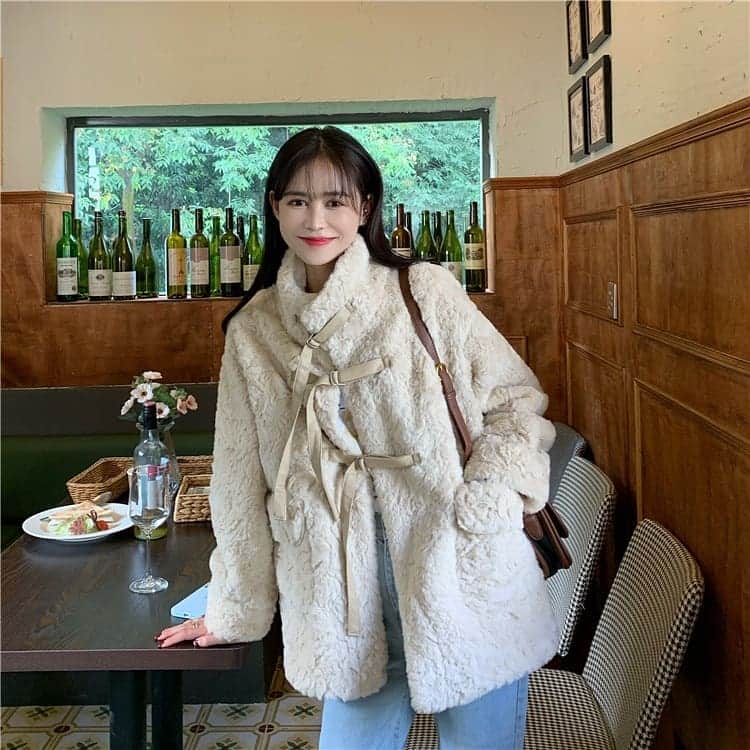 SweetHeart ショップさんのインスタグラム写真 - (SweetHeart ショップInstagram)「ダボっと感パーカー モコモコ ジャケット SHW541401  (￥3,980)  新作アイテムか 入荷  #ボア #ジャケット #コーデュロイ #ボアジャケット #アウター #カジュアル#カジュアルコーデ#シンプル#シンプルコーデ#トレンド#ママコーデ#プチプラ#フォロー#コーデュロイ #コーデ#ファッション#韓国ファッション#セレクト#スタイル#しまむら#gu#ジーユー#裏ボア#ユニクロ」12月16日 20時52分 - sweetheartstore0711