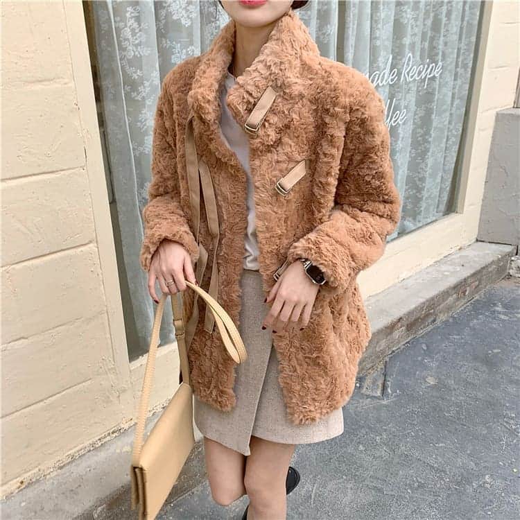 SweetHeart ショップさんのインスタグラム写真 - (SweetHeart ショップInstagram)「ダボっと感パーカー モコモコ ジャケット SHW541401  (￥3,980)  新作アイテムか 入荷  #ボア #ジャケット #コーデュロイ #ボアジャケット #アウター #カジュアル#カジュアルコーデ#シンプル#シンプルコーデ#トレンド#ママコーデ#プチプラ#フォロー#コーデュロイ #コーデ#ファッション#韓国ファッション#セレクト#スタイル#しまむら#gu#ジーユー#裏ボア#ユニクロ」12月16日 20時52分 - sweetheartstore0711