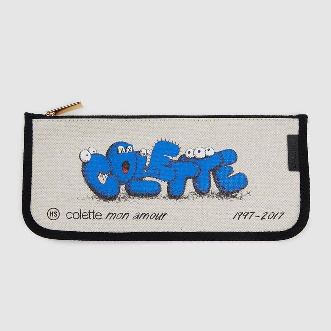 KAWSONEさんのインスタグラム写真 - (KAWSONEInstagram)「Colette💙  #Repost @sarahandelman ・・・ Last but not least, one more @colette_mon_amour souvenir with this special @kaws x @l.uniform pencil case 📝 available on @highsnobiety from 3pm today 💙#colettemonamour the movie will be released on Dec 20th featuring interviews with Kaws, Futura2000, Kevin Lyons, Darcel... Many artists who were an integral part of colette’s history! #coletteforever」12月16日 21時33分 - kaws