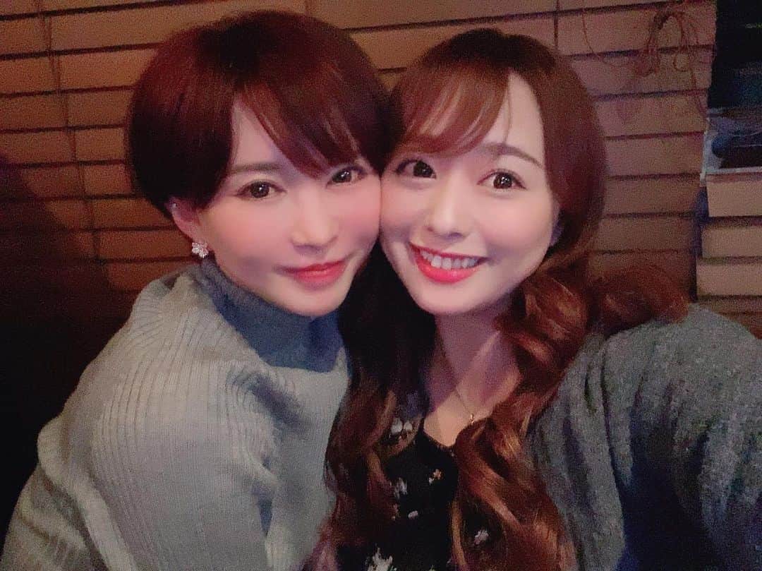 里美ゆりあのインスタグラム：「はい❤️幸せ❤️  #happy #YouTube #共演 #ありがとう」