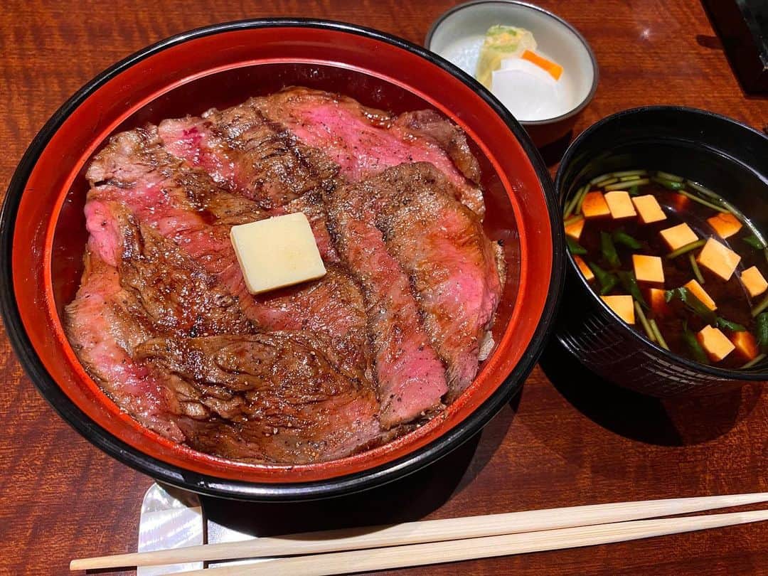 長江里加のグルメインスタ