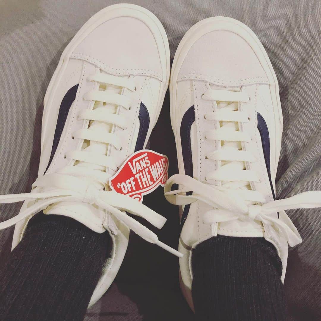 ゆらのインスタグラム：「久々にこの紐の結び方にしてみた😌 ありがとうございます🎁」