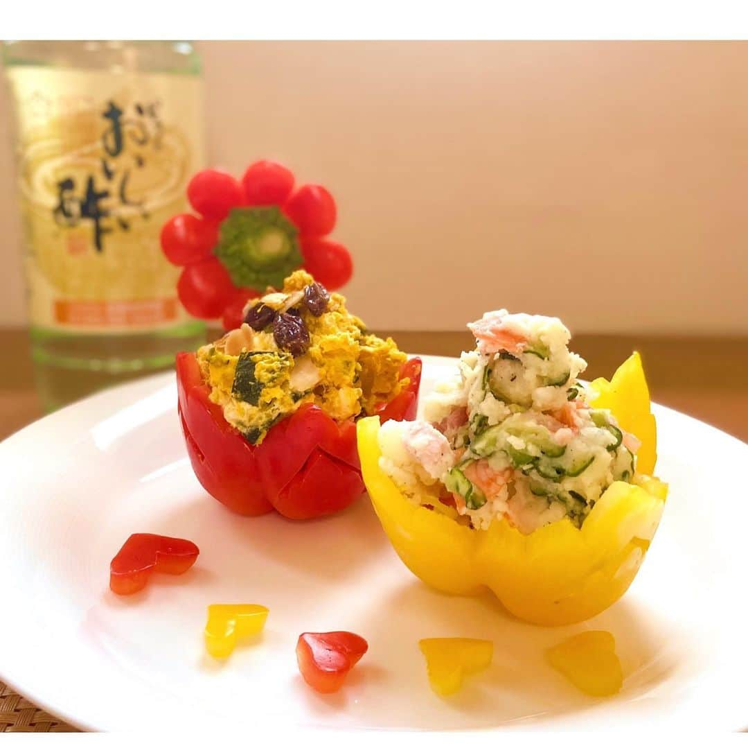 にしおかすみこさんのインスタグラム写真 - (にしおかすみこInstagram)「#おいしい酢 最近これで料理することが多い。 #写真 ❶豆腐きのこあんかけ ❷酢豚（酢鶏） 鶏胸肉を酢につけてから調理。 柔らかくてしっとりになる〜😚 ❸秋刀魚甘露煮 ❹ポテサラ+カボチャのサラダ ❺ピクルス ❹❺は、飾り切りの時も載せた写真ですが💦とりあえず、『おいしい酢』に漬けてピクルスにしておくことが多い😚 簡単で美味しくなる。 楽なことは、豆にやる。 どんどん。。ズボラになっていく😚✨ホホホ。 #料理レシピ 『おいしい酢』のレシピ動画があってYouTube見ながら作る。私、何も考えていない😚 #レシピ動画 #レシピいろいろ #先生きれい✨😄」12月16日 14時07分 - nishioka_sumiko