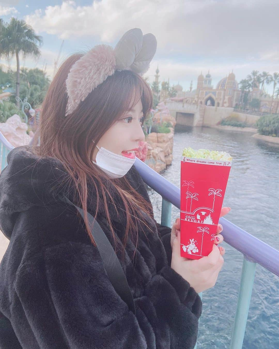 蒼木るいさんのインスタグラム写真 - (蒼木るいInstagram)「こないだDisney seaに行ってきたよ🌟 ・ ・ 写メ少しずつ載せていこっと📸 ・ ・ #tokyodisneysea #disney #daffy #disneyland #disneysea #xmas #christmas #ディズニーシー #シェリーメイ #蒼木るい」12月16日 15時00分 - rui__aoki__