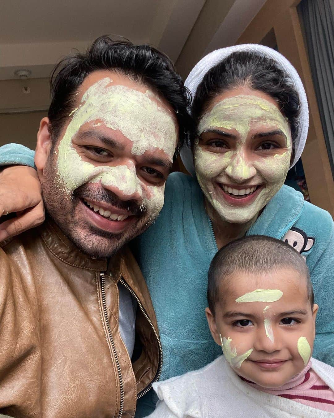 Gaurav Tanejaのインスタグラム：「Mask day.  #flyingbeast」