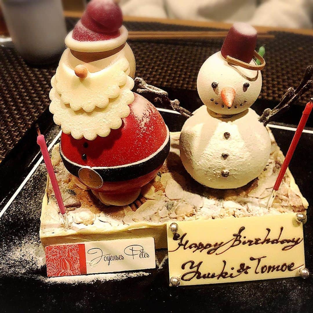 宮崎宣子さんのインスタグラム写真 - (宮崎宣子Instagram)「クリスマスケーキ🎄🎅🎂 @louange_tokyo  さんのケーキでお誕生日のお祝い🥂  こうやってお祝いする時の、 人の喜ぶ顔が好き🥰💕  ユキちゃん、野澤さん、 お誕生日おめでとうございます💕  あきちゃん、ケーキ❣️ ありがとう😊❤️❤️  #サンタさんケーキ #雪だるまケーキ #クリスマスケーキ #お誕生日ケーキ #お誕生日おめでとう」12月16日 15時26分 - miyazaki_nobuko