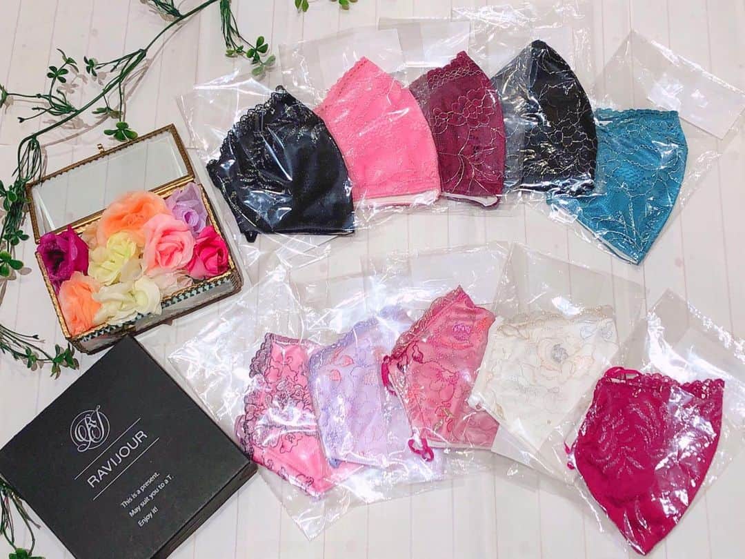 Ravijour札幌4丁目プラザ店のインスタグラム：「#onsale   #レーシーブーケマスク のご紹介です❤ 詳しくはブログへ✈  #ravijourstaff  #ravijour_official  #ravijoursapporo  #ラヴィジュール」