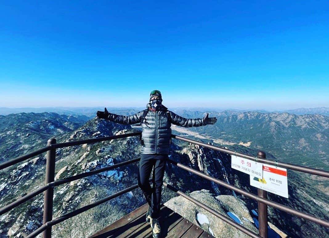 のインスタグラム：「이번엔 #속리산 #문장대 #겨울산 #등산  추운거 빼고 👍」
