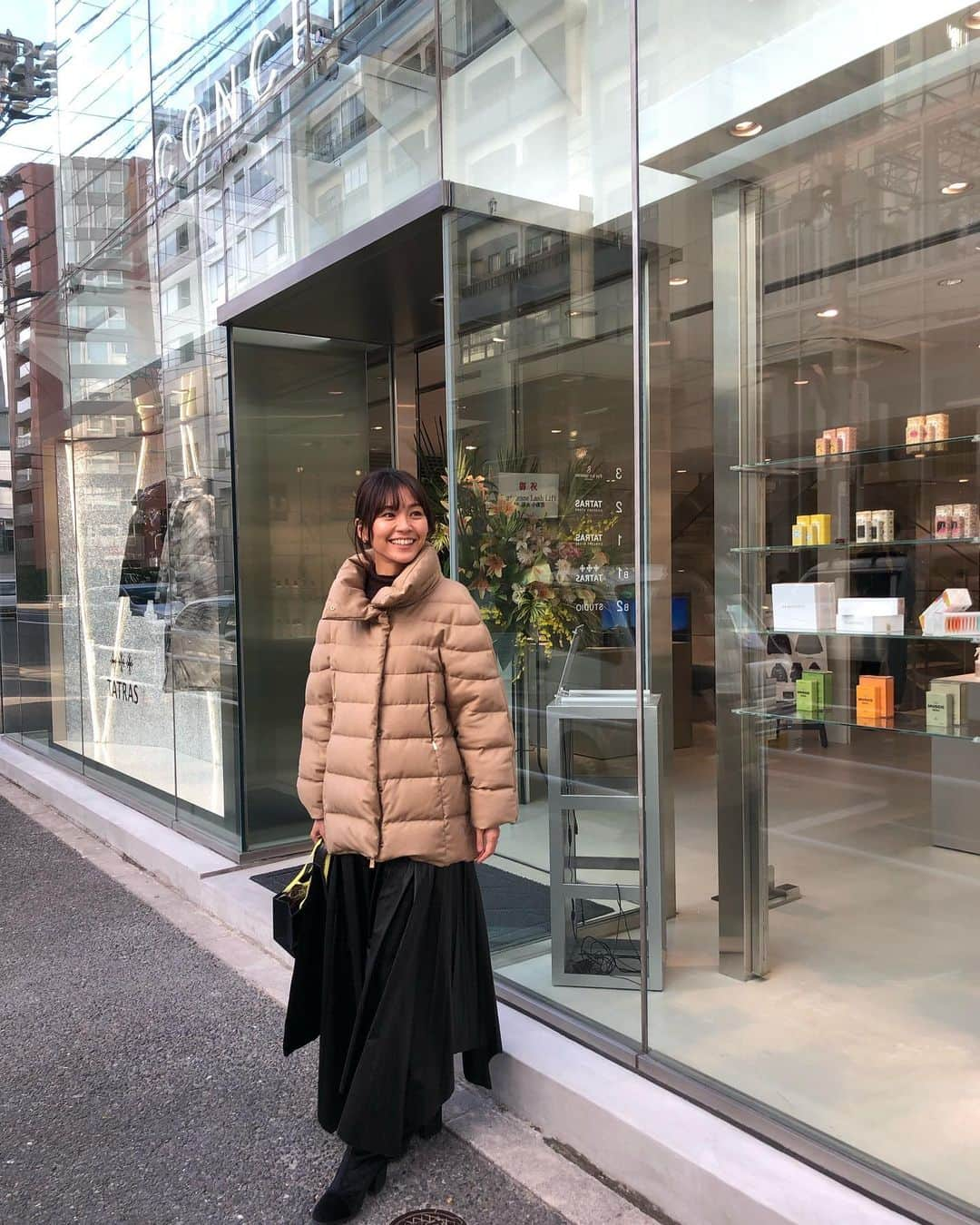 ナオさんのインスタグラム写真 - (ナオInstagram)「TATRAS CONCEPT STORE 青山がリニューアルオープン✨ ・ 3階にある会員制フレンチレストラン　「Par les saisons/パー　レ　セゾン」もオープンするとのことで内覧会を兼ねたショートコースの料理をいただきました。 ・ 香りや彩りをお皿の上で表現されていてどれも美味しい✨ 一口食べては感動する私達🥰  いづみちゃんと一足早くクリスマス気分がを味わうことができました。 しあわせな時間をありがとうございました🙏  @tatras_conceptstore  #tatras #タトラス #パーレセゾン　 #フレンチレストラン」12月16日 16時59分 - nao_nao310