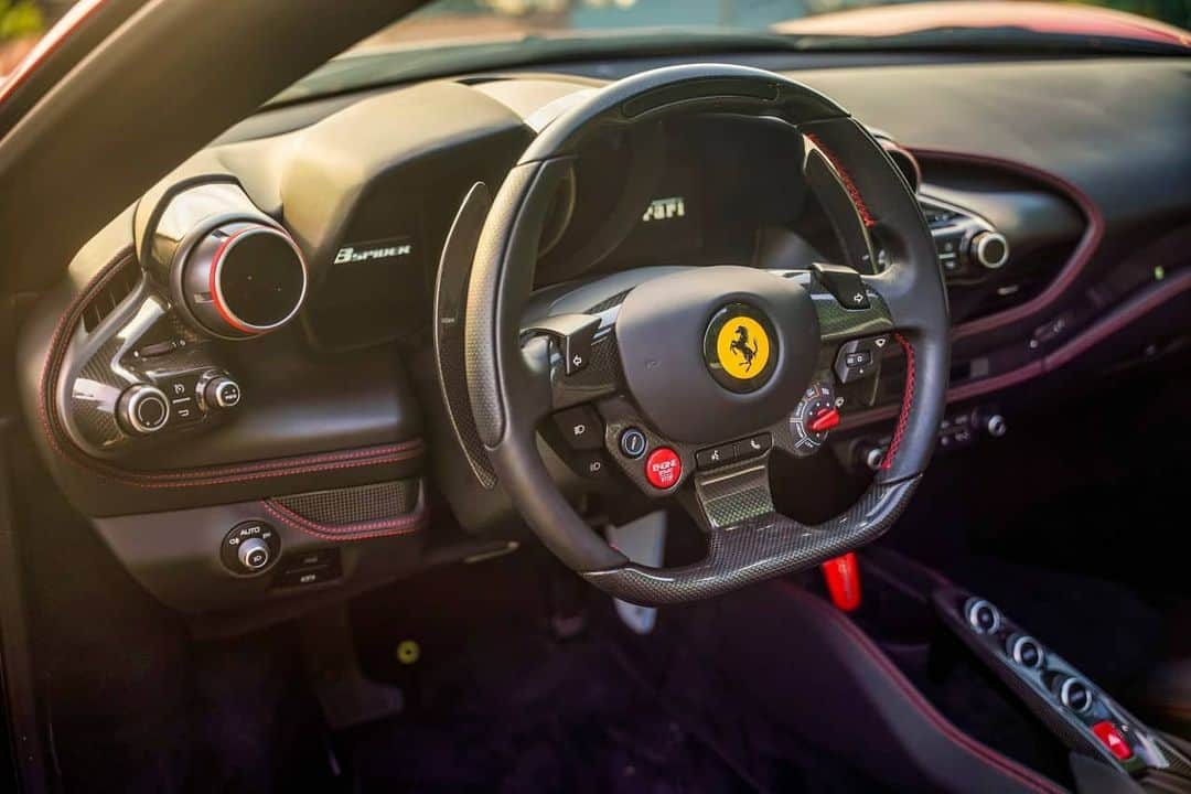Ferrari APACさんのインスタグラム写真 - (Ferrari APACInstagram)「The Ferrari F8 Spider retains the classic driver-oriented cockpit typical of Ferrari’s mid-rear engined sports cars and enhances the driving experience with notable interior refinements. Every feature is a worthy highlight.  #WildAtHeart #FerrariF8Spider #LuxuryLifestyle #ItalianDesign #MYFerrariF8Spider #FerrariMalaysia #Ferrari」12月16日 18時07分 - ferrariapac